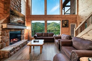 Smart-TV, Kamin, Videospiele