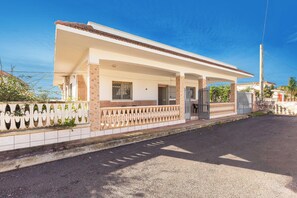 Exterior - Villa degli Ippocastani by BarbarHouse (San Pietro in Bevagna)
