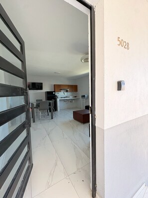 Dining - Residencia Gran Coyula Orange 502B (Tonala)