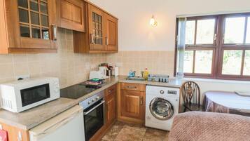 Utensilis de cuina, vaixella i coberteria