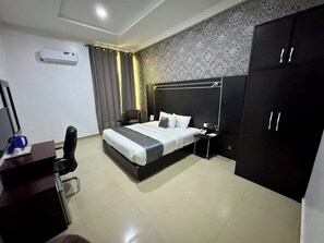 Gambar tidak terklasifikasi, 3 dari 6, tombol