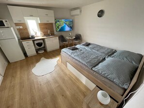 Unclassified image, 5 of 8, button - Cozy studio in tranquil Trenčiansky kraj with AC comfort (Trenčiansky kraj)