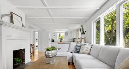 Greenery & Waves • A/C • Walk to Beach • Deck