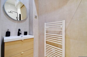 2 bedrooms, Internet - Modern Flat - 2 Bedrooms 7 People - Montmartre (Paris)