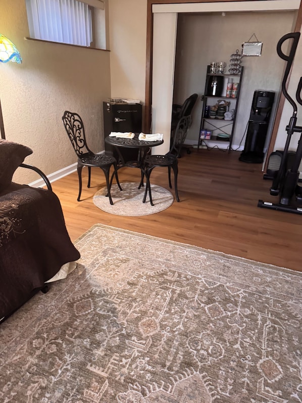 Interior - Great location! Close toRedrocks amphitheaterthe historicaland other towns. (Lakewood)