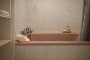 Nicht klassifiziertes Bild, 2 von 8, Schaltfläche