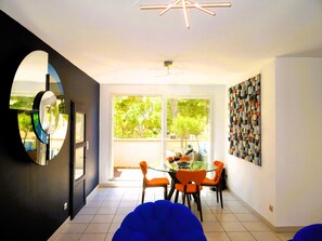 Dining - Seaside escape, apartment with pool (Le Barcarès)