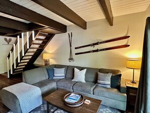Smart TV - Peaceful 2-bedroom condo in beautiful Vail for your getaway (Vail)