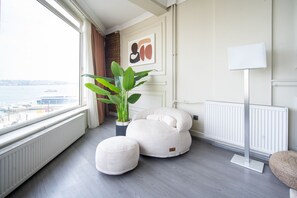 Interior - Bosphorus View 3BR in Kabataş (Istanbul)