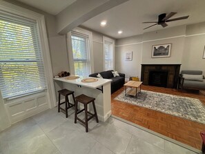 Interior - Stylish Studio in downtown Albany (Albany)