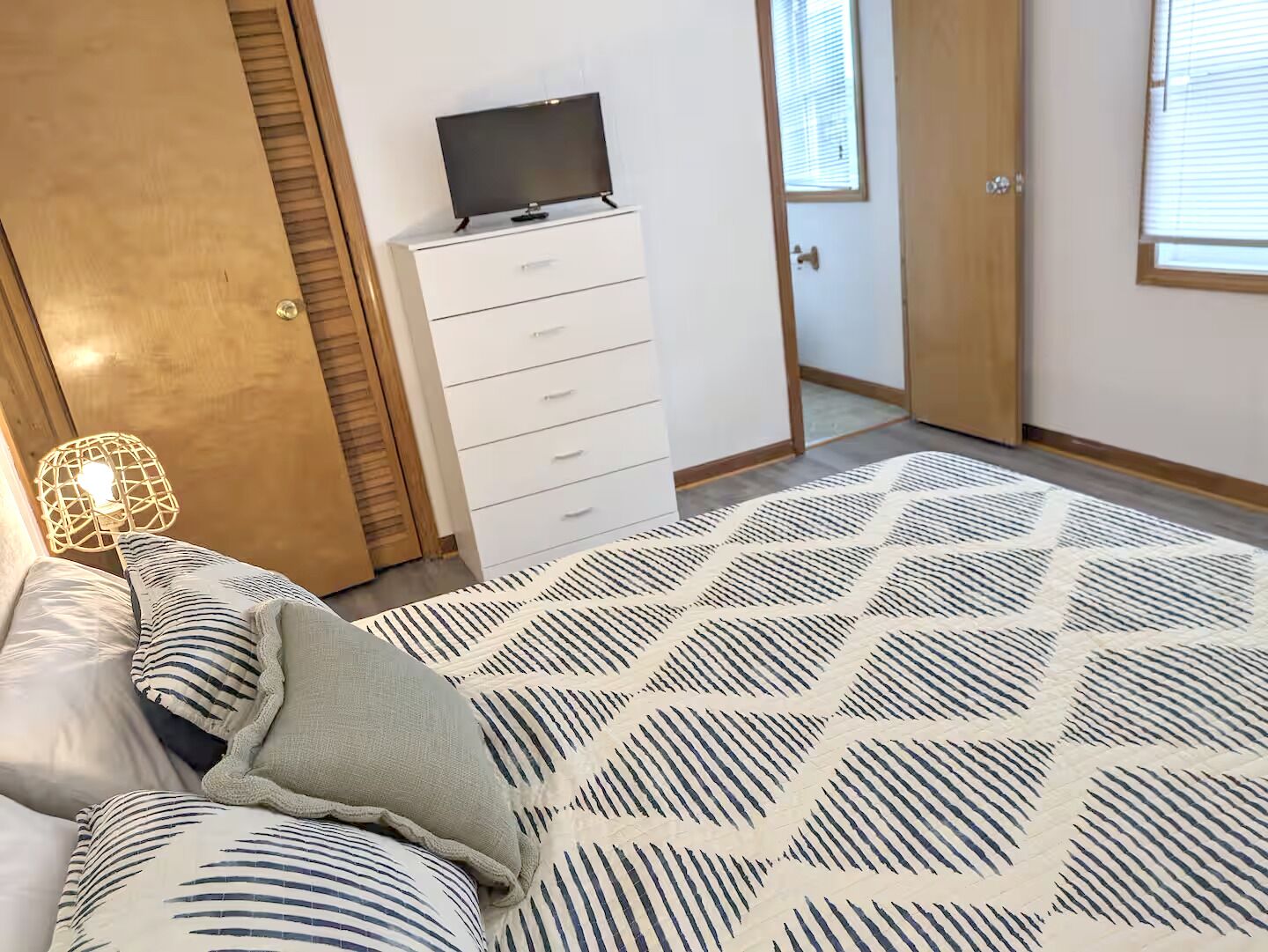 3 間睡房、Wi-Fi、床單