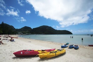 Unclassified image, 2 of 63, button - Slinky Hostel (Ko Phi Phi)