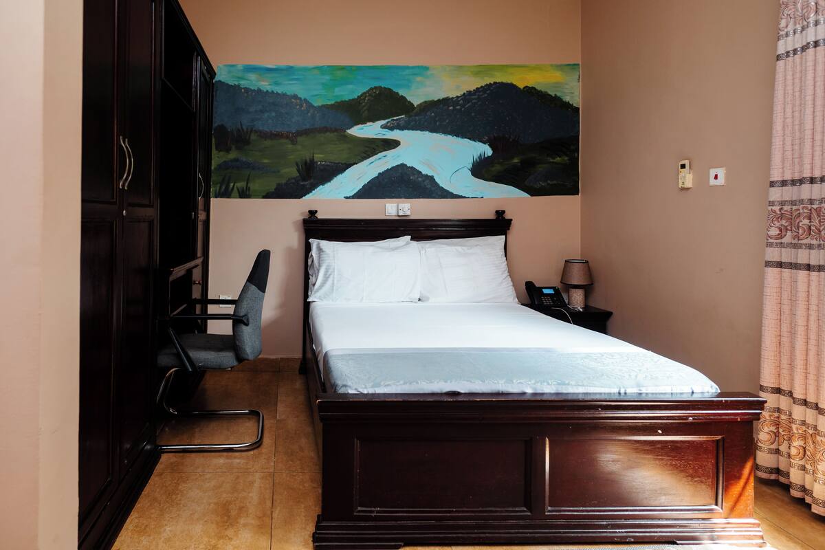 Habitación estándar | Escritorio, espacio para trabajar con un portátil, wifi gratis