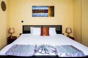 Premium Room, Balcony, Mountain View | Meja, ruang kerja komputer riba, Wi-fi percuma 