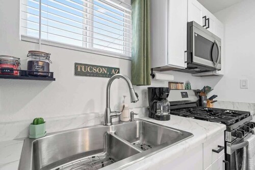 Central, close to trails, shopping, downtown