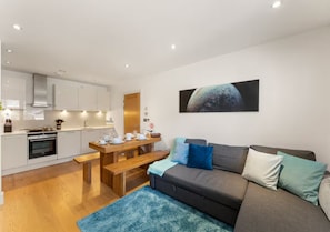 TV - Lovely, spacious 2BR Apartment central Kingston - Pass the Keys (Kingston-upon-Thames)