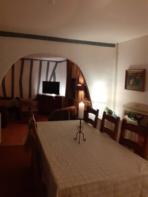 Unclassified image, 4 of 20, button - Holiday Home “L’échappée Belle” with Wi-Fi (Fresne-Cauverville)