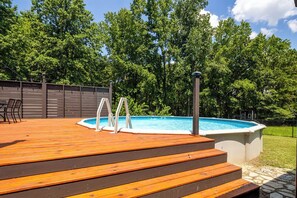 Pool - Farmhouse style w/ a pool & hot tub (Smiths Station)