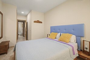 2 dormitorios, tabla de planchar con plancha, wifi y ropa de cama