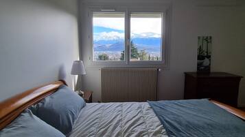 2 chambres, accĂšs Internet, draps fournis