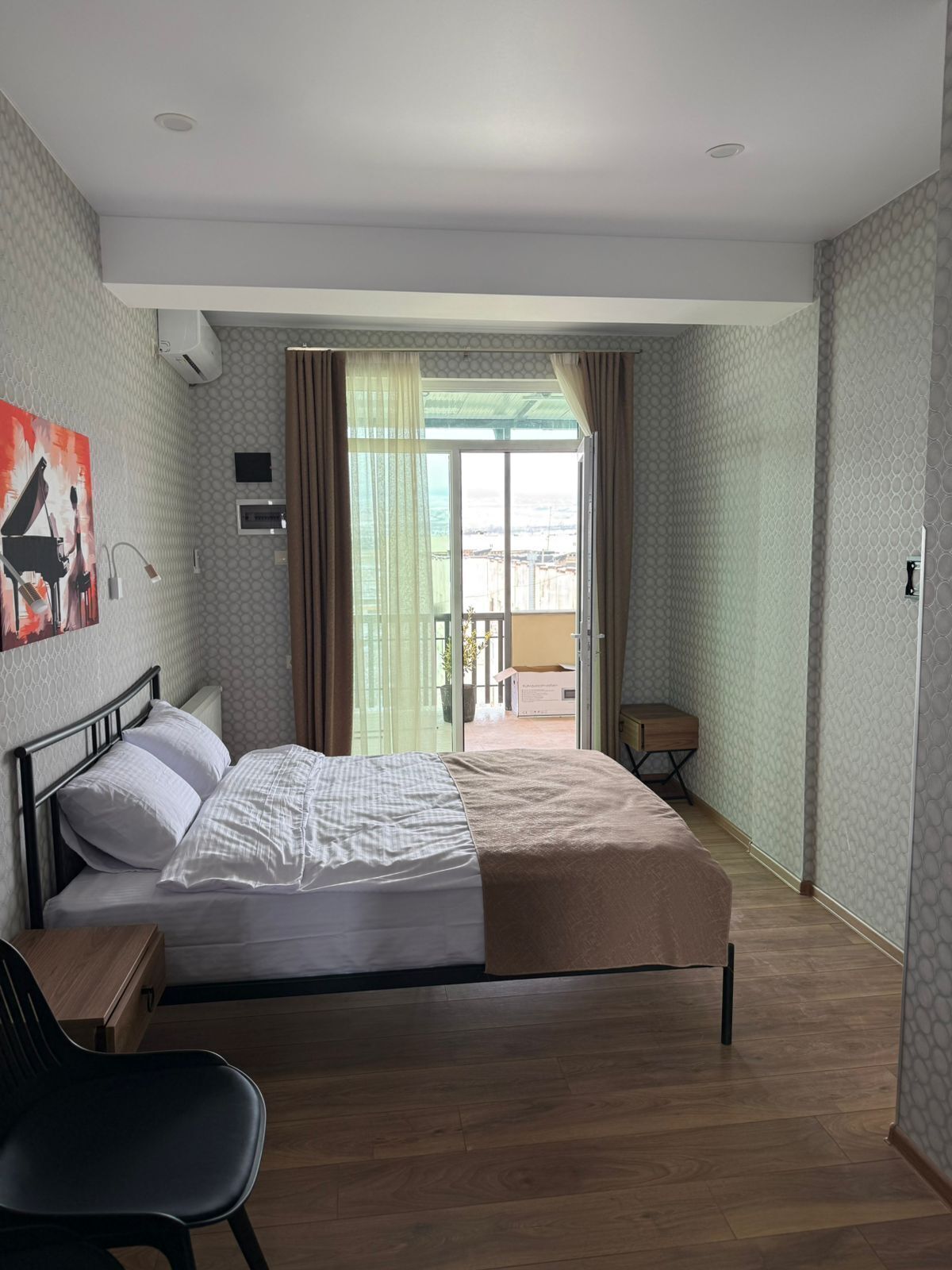 Luxury Apartment, Balcony, City View | Free WiFi