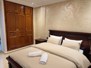 2 bedrooms, iron/ironing board, Internet, bed sheets - Sky Fès Centre-ville | Moderne &
Calme | Parking (Fès)