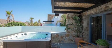 プレミアム アパートメント プールビュー | テラス / パティオ