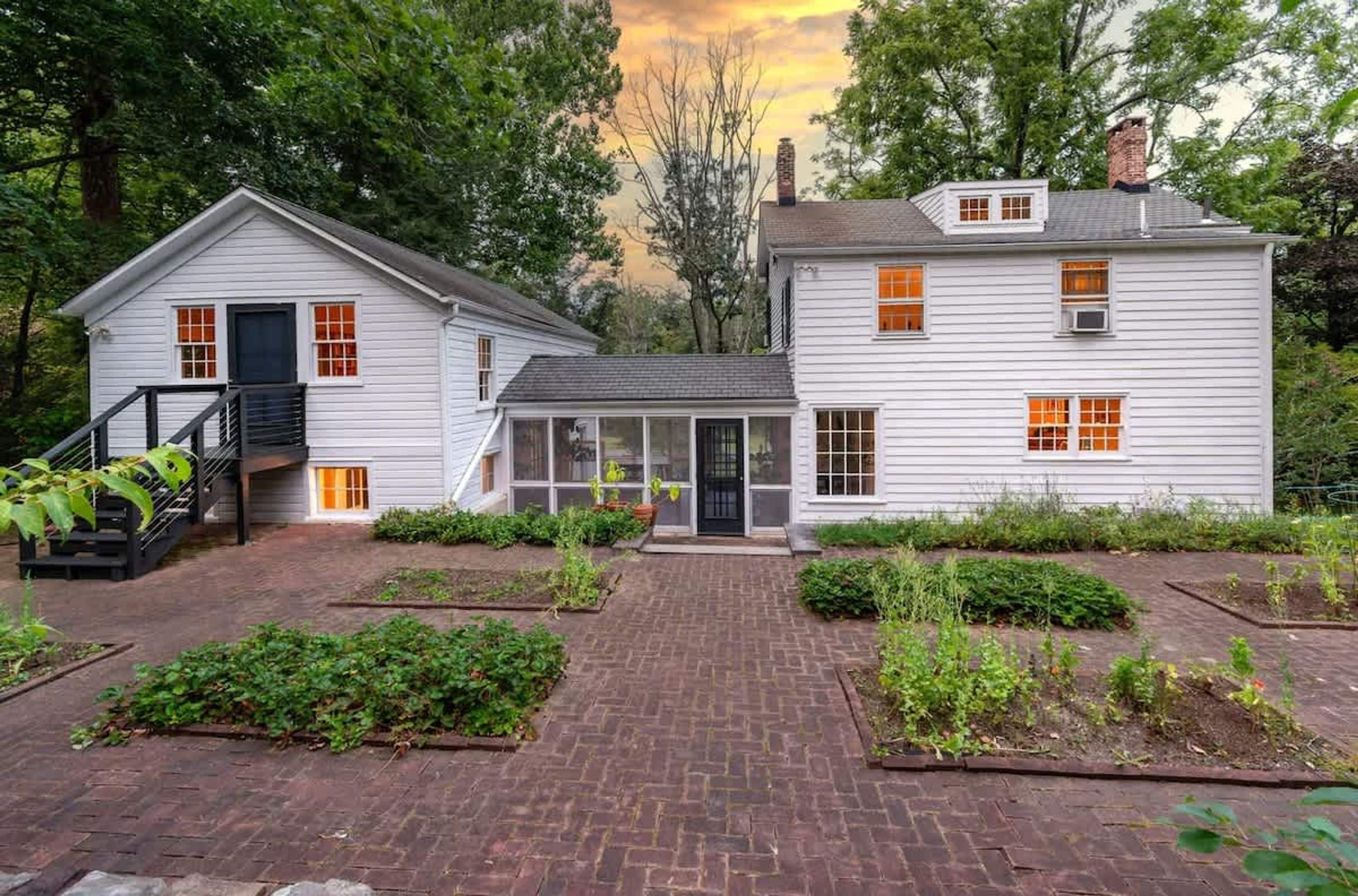 House | 4 bedrooms, Internet