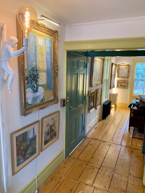 House | 4 bedrooms, Internet - Historic Canal Home on Nature Preserve (Princeton)