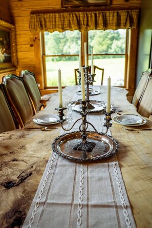 4 bedrooms, Internet - Private Luxury Log Cabin (New Hope)