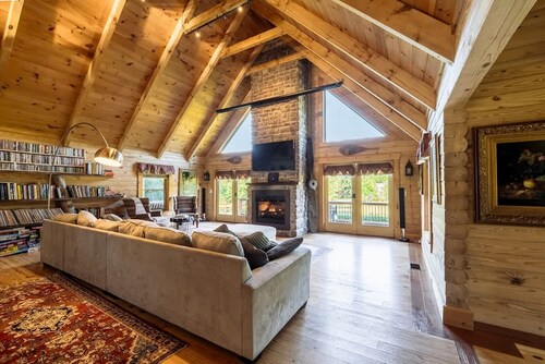 Private Luxury Log Cabin