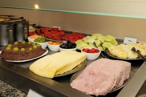 Luokittelematon kuva, 4 kautta 13, painike