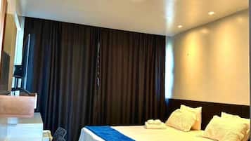 Quarto casal econômico, vista para a praia