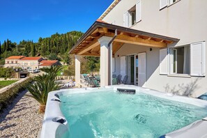Front of property - Hedera Estate, House Hedera III (Dubrovnik)