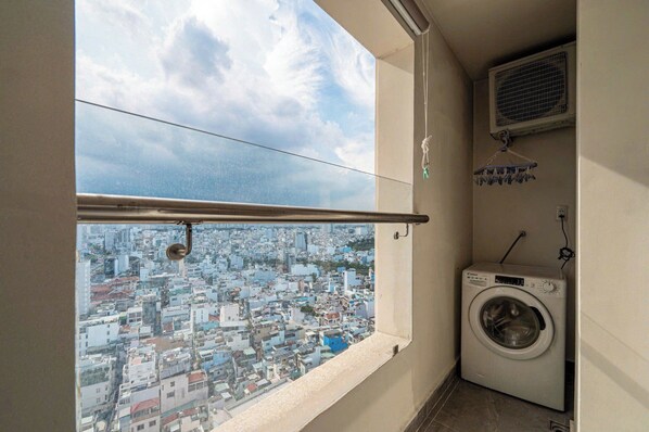 Unclassified image, 1 of 7, button - Royalites Vinhomes Metropolis Hanoi (Ba Dinh)