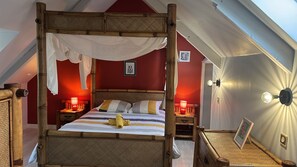 办公桌、熨斗/熨衣板、上网接入、床单