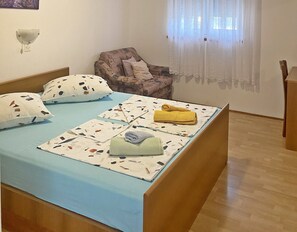 2 bedrooms, iron/ironing board, free WiFi, bed sheets - Sea View Apartment Ankica with Terrace (Kampor)