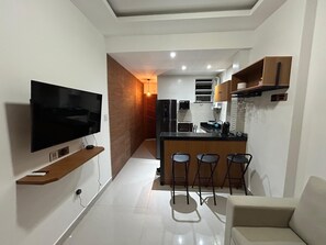 Interior - Studio apartment on the Copacabana beach block. (Rio de Janeiro)