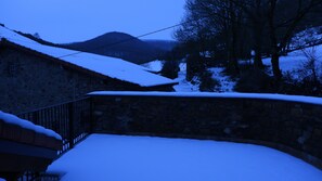 Property grounds - Las Casucas de Somavía  (San Miguel de Aguayo)