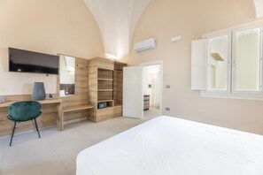 1 bedroom, iron/ironing board, travel cot, free WiFi - Dimora Suite Platino - Gallipoli (Gallipoli)