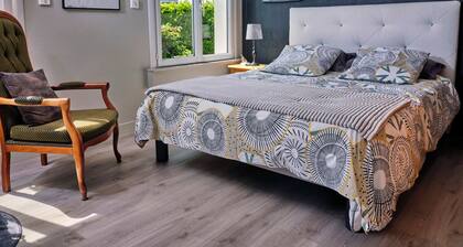 3 Chambres d'hotes Ă 1.500m de la mer.
5 kms de Roscoff - ile de Batz-