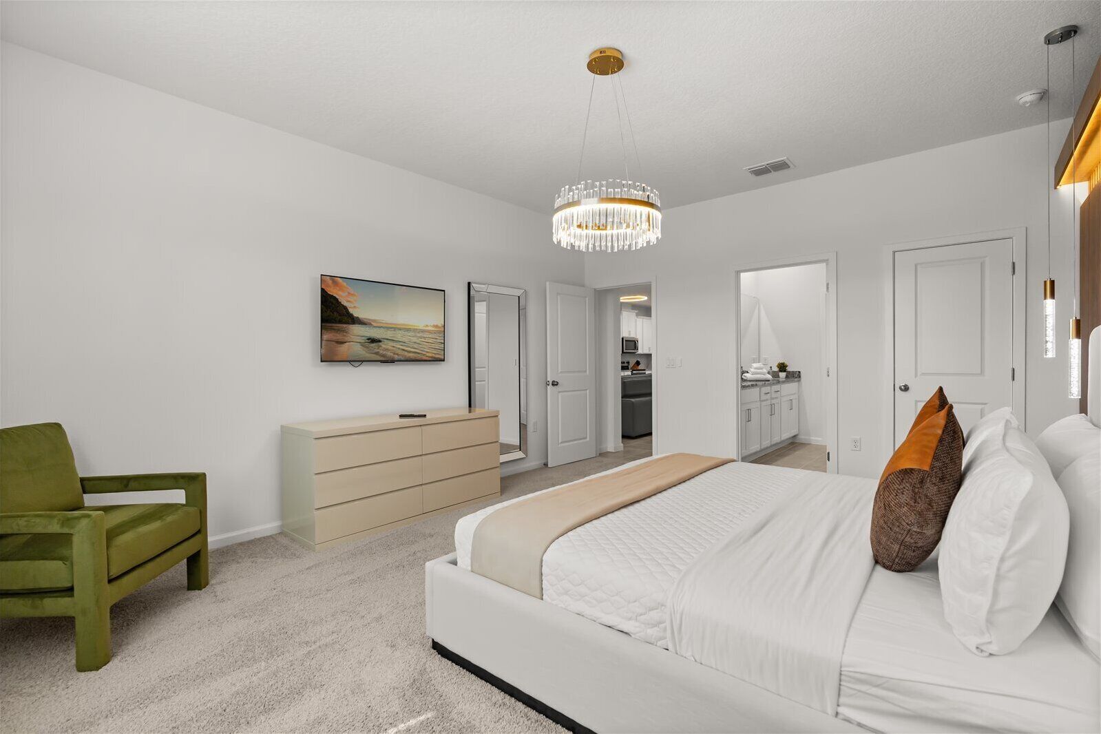 Tabla de planchar con plancha, wifi gratis y ropa de cama 