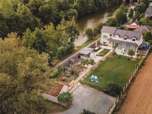 Exterior - Cozy house next to the Mayenne River (Saint-Jean-sur-Mayenne)