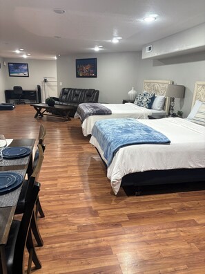 1 makuuhuone, silitysrauta/-lauta, Wi-Fi, vuodevaatteet