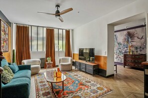 Apart Daire | 4 yatak odası, İnternet 