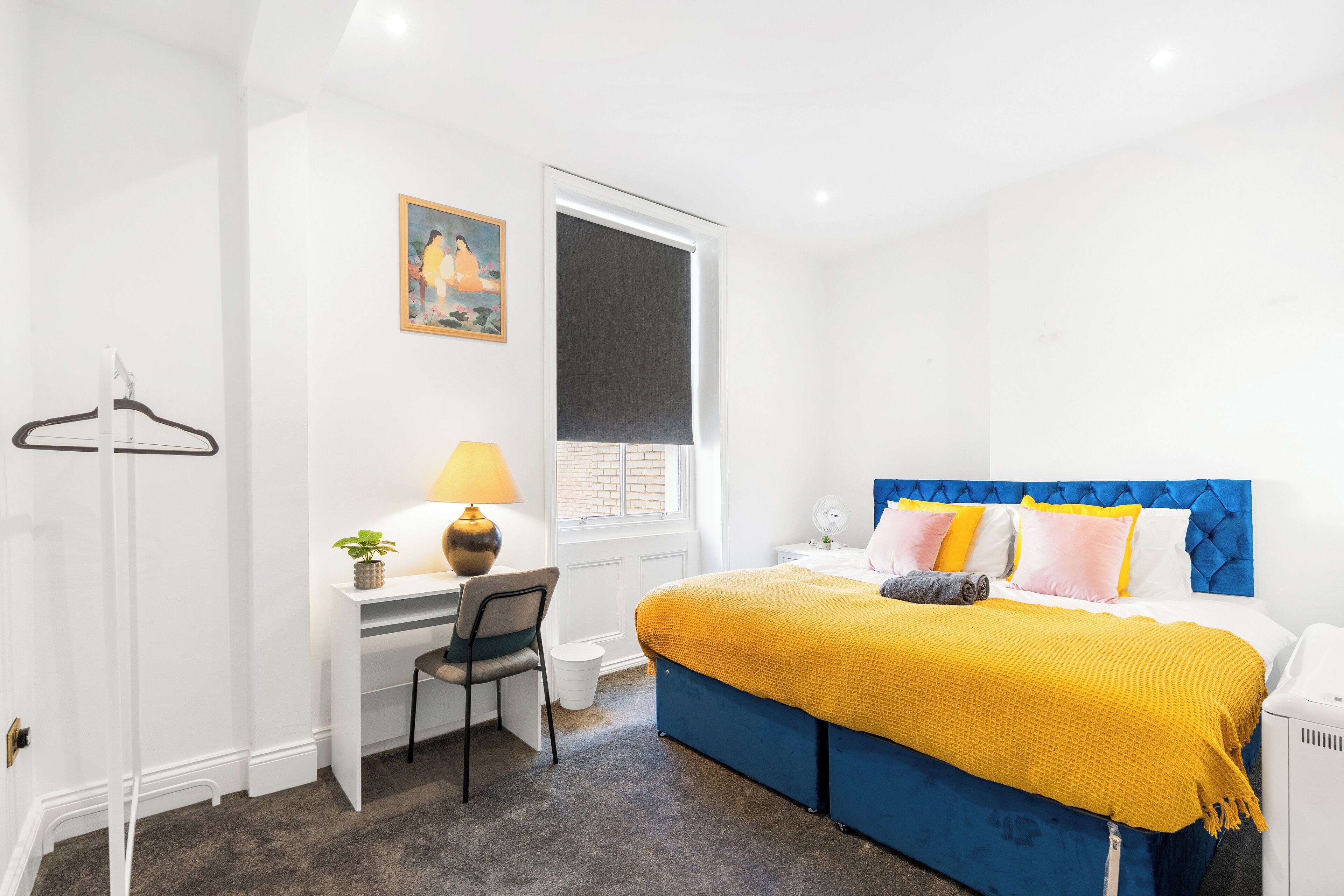 2 chambres, fer et planche à repasser, Wi-Fi, draps fournis