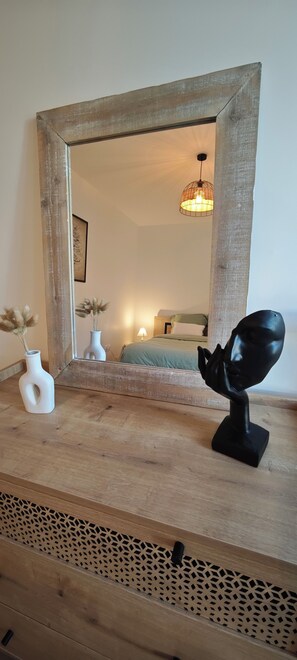 Unclassified image, 3 of 21, button - La Perle des Vignes - Between city and wine! (Perrigny-lès-Dijon)