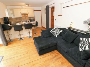 Living area - Red Kite Cottage (Haverfordwest)