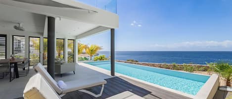 Alberca al aire libre