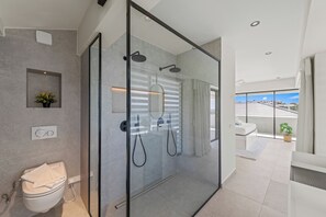 Imagen sin descripción, 5 de 50, botón